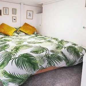  Apartment Cute & Cosy Loft-style Studio Close To Beach United Kingdom