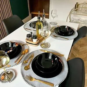 Centre Terrace Town House Nottingham