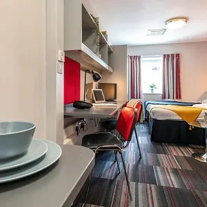 Student Only Modern At Clarendon Street In Nottingham