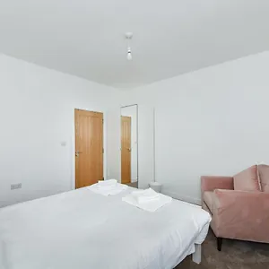 Claude House - Charming 4bedroom Nottingham
