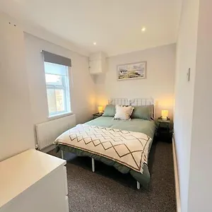  Apartment Beach United Kingdom